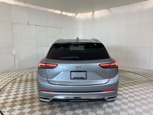 Used 2025 Buick Envision Avenir AWD/4WD image 18