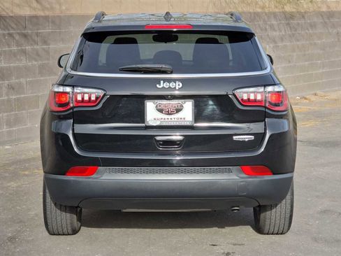 Used 2022 Jeep Compass Latitude image 8