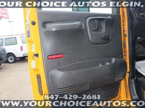 Used 2006 Chevrolet Kodiak C4500 2WD Regular Cab image 35