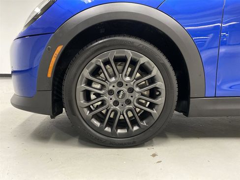 Certified 2025 MINI Cooper S image 23