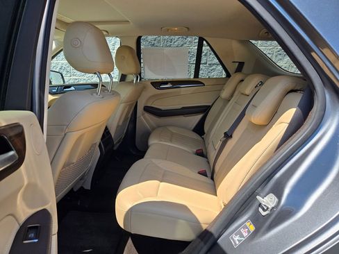 Used 2018 Mercedes-Benz GLE 350 4MATIC image 37