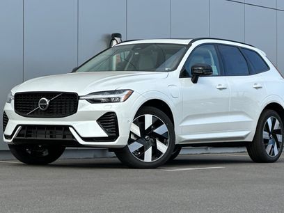 New 2025 Volvo XC60 T8 Plus w/ Protection Package Premier