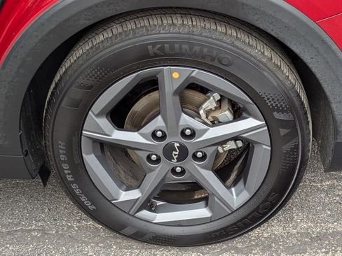 Used 2025 Kia K4 LXS image 26