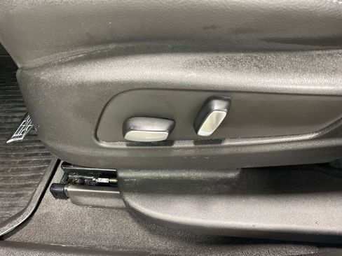 Used 2024 Cadillac XT6 Luxury w/ LPO, Floor Liner Package AWD/4WD image 36
