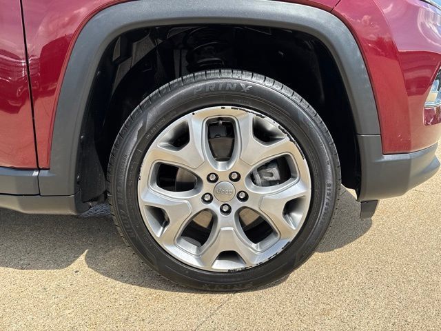 Used 2022 Jeep Compass Limited AWD/4WD image 9
