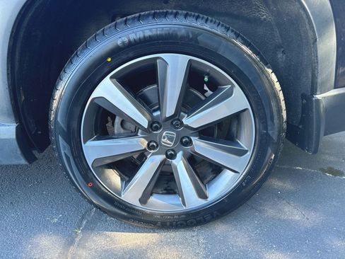 Used 2023 Honda Pilot Touring image 26