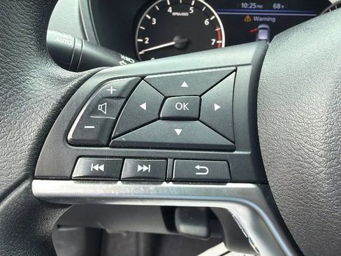 Used 2020 Nissan Altima 2.5 S FWD image 12