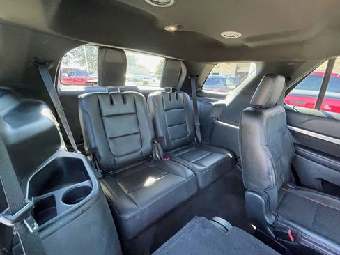 Used 2018 Ford Explorer XLT w/ Equipment Group 202A image 36