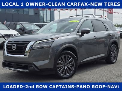 Used 2024 Nissan Pathfinder SL w/ SL Premium Package
