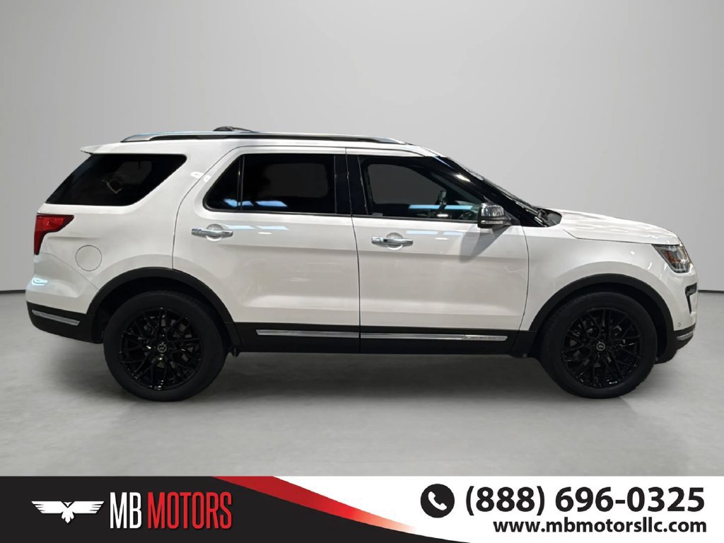 Used 2018 Ford Explorer Platinum AWD/4WD image 5