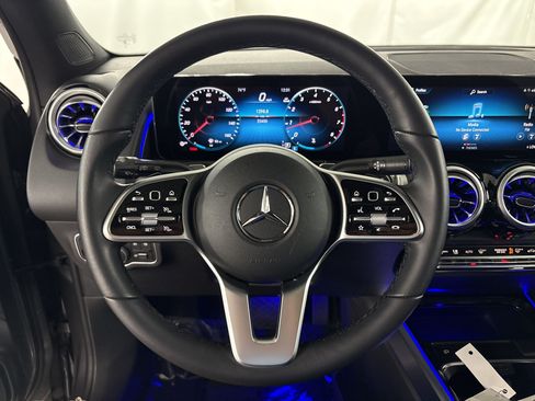 Certified 2023 Mercedes-Benz GLB 250 image 11