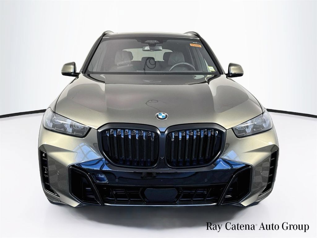 Used 2026 BMW X5 xDrive40i w/ M Sport Package AWD/4WD image 2