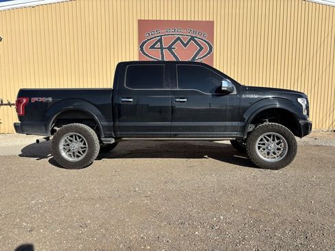 Used 2017 Ford F150 Platinum w/ Equipment Group 701A Luxury image 8