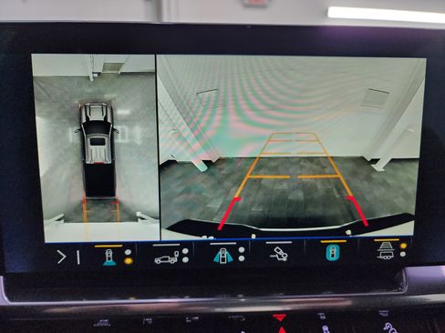 Used 2024 Chevrolet Silverado 2500 LT w/ Z71 Sport Edition image 14