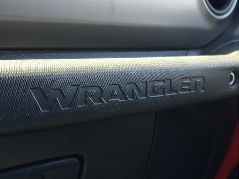 Used 2022 Jeep Wrangler Unlimited Sport AWD/4WD image 30