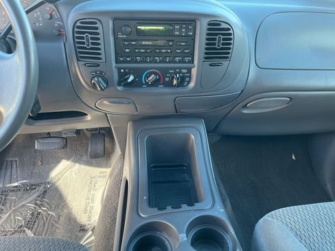 Used 1999 Ford Expedition XLT image 12