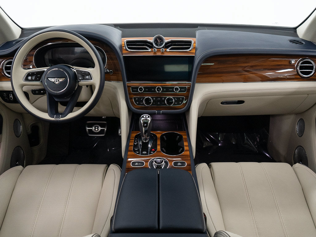 Certified 2022 Bentley Bentayga AWD/4WD image 27
