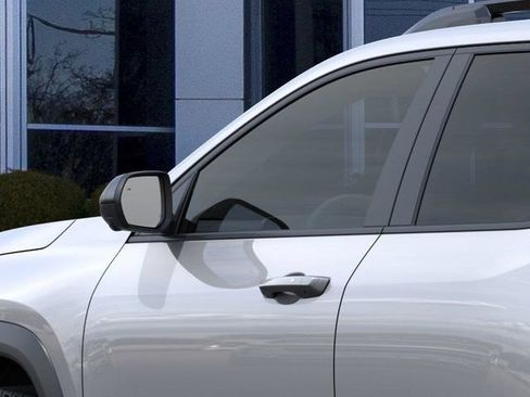 New 2027 Chevrolet Equinox LT w/ Safety and Technology Package FWD image 12