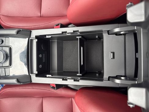 Used 2025 MAZDA MAZDA3 Carbon image 26