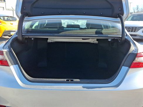 Used 2021 Toyota Camry SE image 30