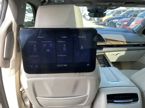 Used 2021 Cadillac Escalade Premium Luxury Platinum image 20