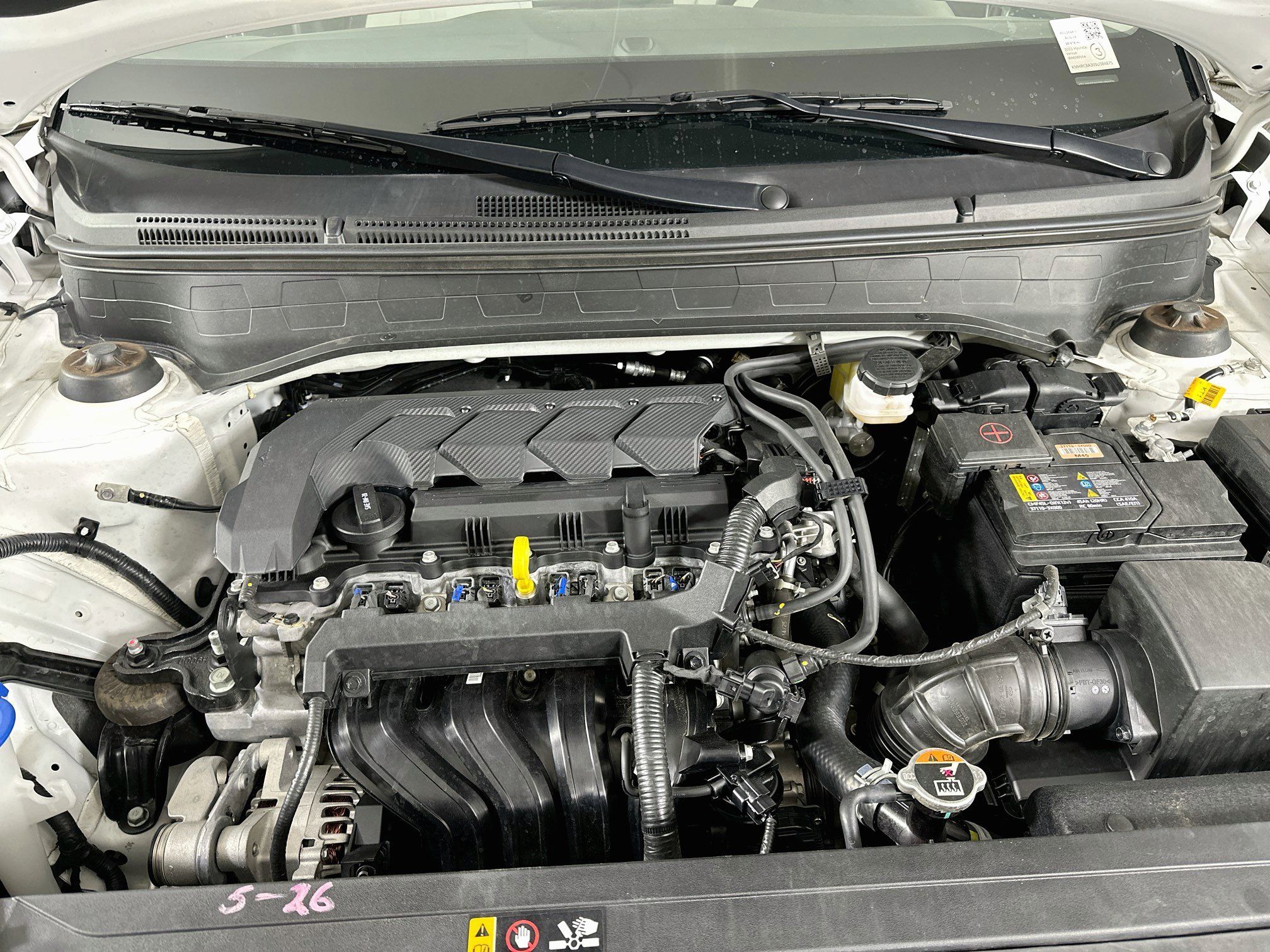 Used 2025 Hyundai Venue SEL FWD image 32