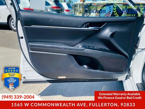 Used 2019 Toyota Camry LE FWD image 25