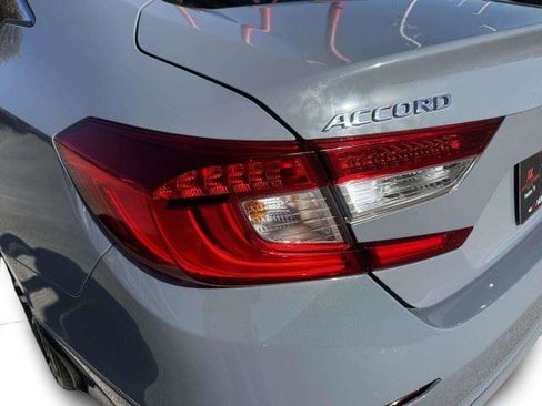 Used 2021 Honda Accord Touring image 15