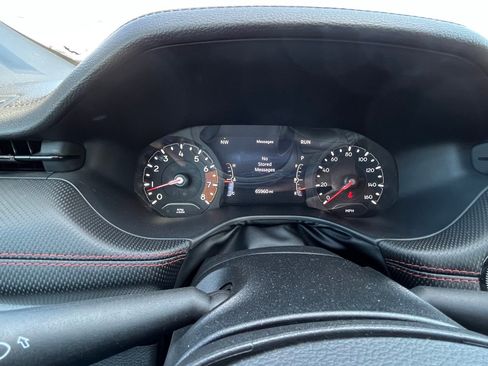 Used 2024 Jeep Compass Trailhawk AWD/4WD image 9