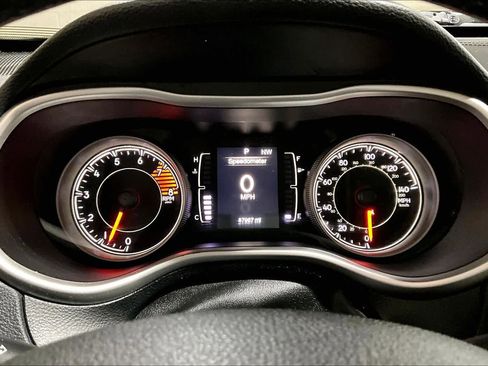 Used 2016 Jeep Cherokee Latitude w/ Comfort/Convenience Group image 26