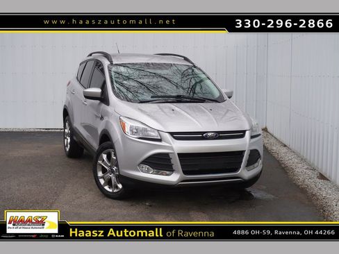 Used 2016 Ford Escape SE w/ Equipment Group 201A image 1