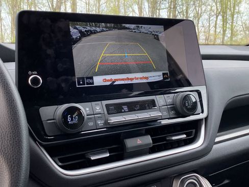 Certified 2025 Toyota Grand Highlander FWD image 31