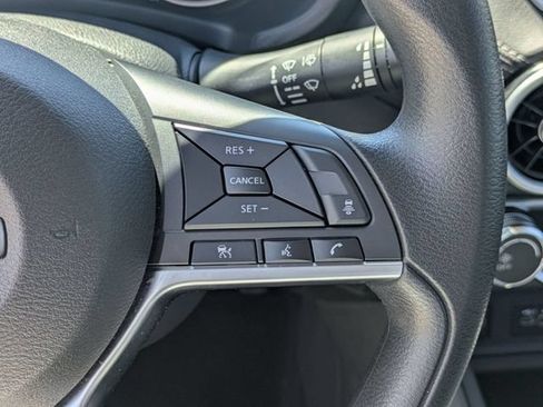 Used 2025 Nissan Sentra SV FWD image 18