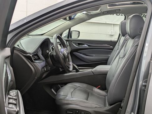 Used 2021 Buick Enclave Premium w/ Sun and Sites Package AWD/4WD image 3