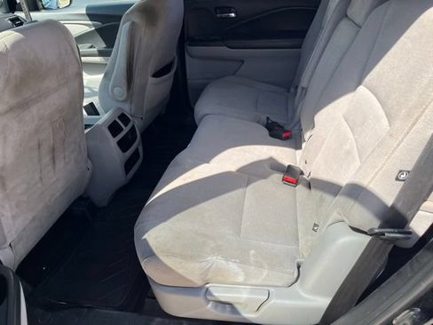 Used 2017 Honda Pilot LX image 8