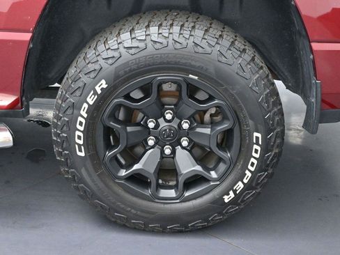 Used 2020 RAM 1500 Big Horn AWD/4WD image 33