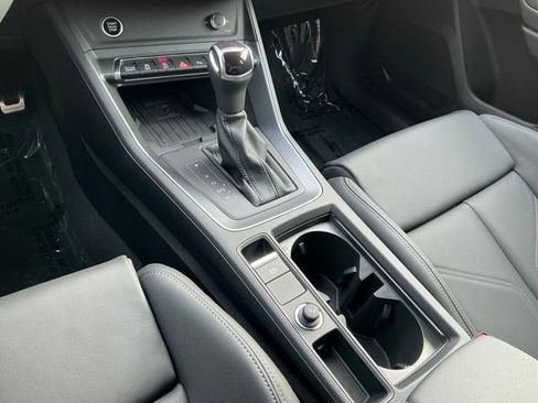 New 2025 Audi Q3 2.0T Premium image 18
