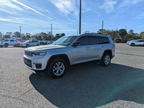 Certified 2022 Jeep Grand Cherokee L Limited w/ Trailer Tow Group (B) image 7