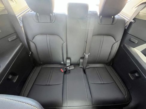 Used 2024 MAZDA CX-90 3.3 Turbo w/ Preferred Plus AWD/4WD image 29