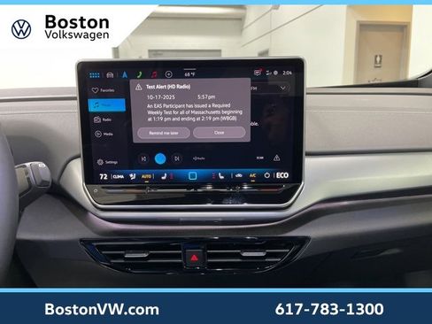 New 2025 Volkswagen ID.4 Pro image 21