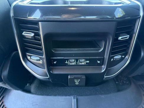 Used 2019 RAM 1500 Laramie AWD/4WD image 37