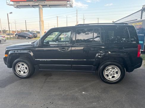 Used 2017 Jeep Patriot Sport w/ Power Value Group image 3