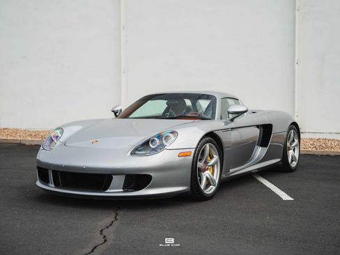 Used 2004 Porsche Carrera GT RWD image 11