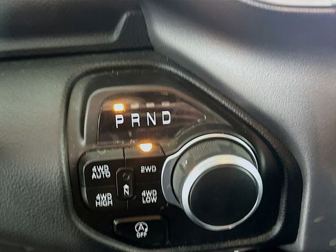 Used 2023 RAM 1500 Big Horn image 24