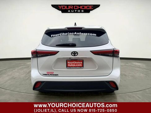 Used 2023 Toyota Highlander L FWD image 4