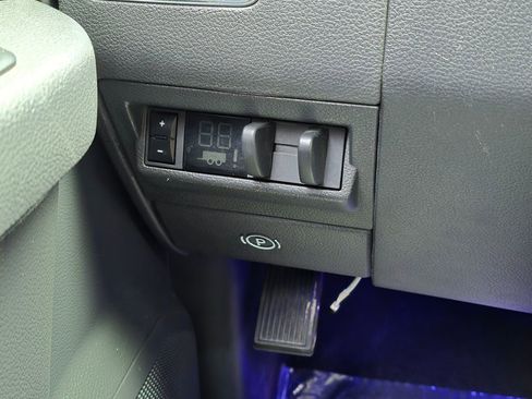 Used 2012 RAM 1500 Limited image 38