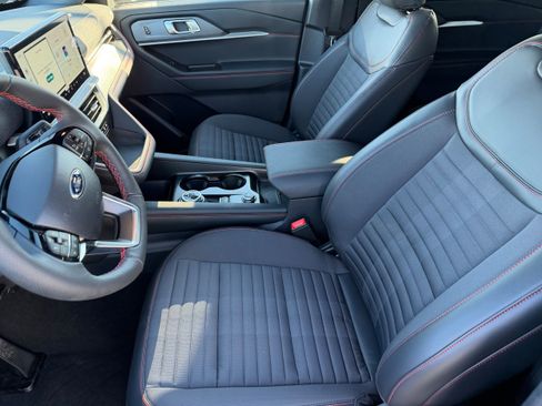 New 2026 Ford Explorer ST-Line w/ ST-Line Street Pack AWD/4WD image 10