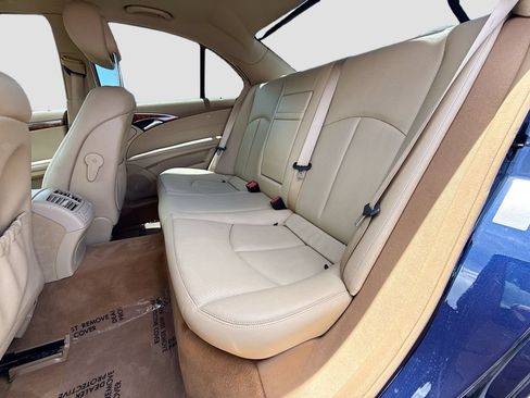 Used 2009 Mercedes-Benz E 350 Sedan image 19