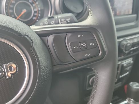 Used 2023 Jeep Wrangler Unlimited Sport AWD/4WD image 18