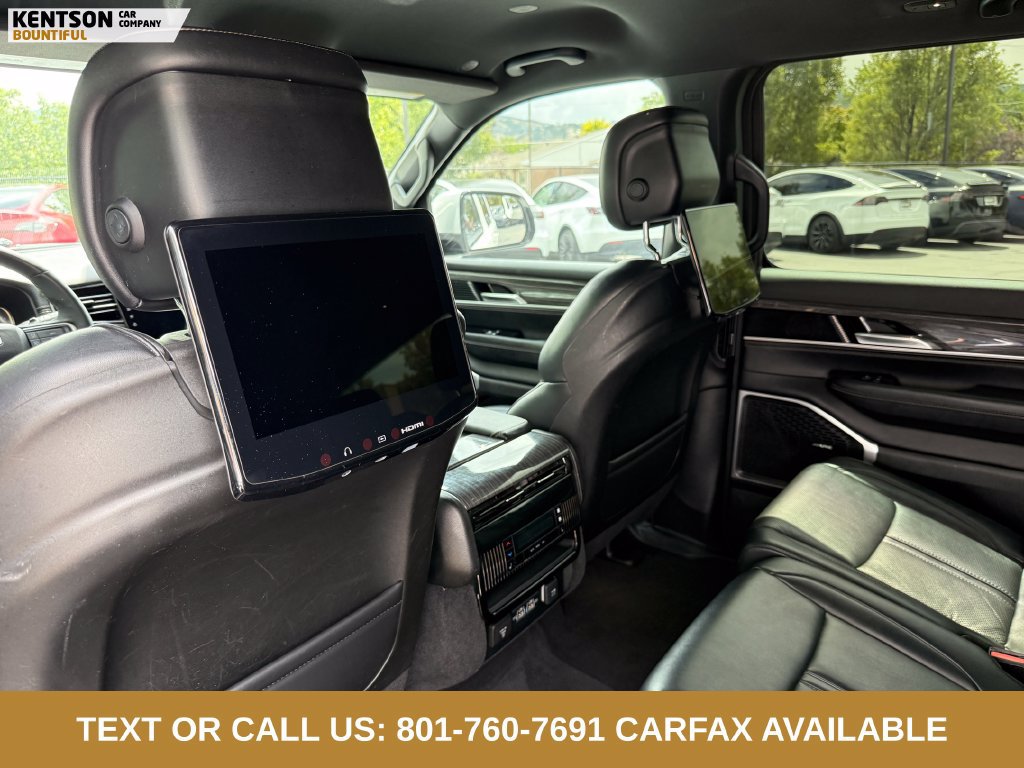 Used 2022 Jeep Wagoneer Series III w/ Rear Seat Video Group 1 AWD/4WD image 32